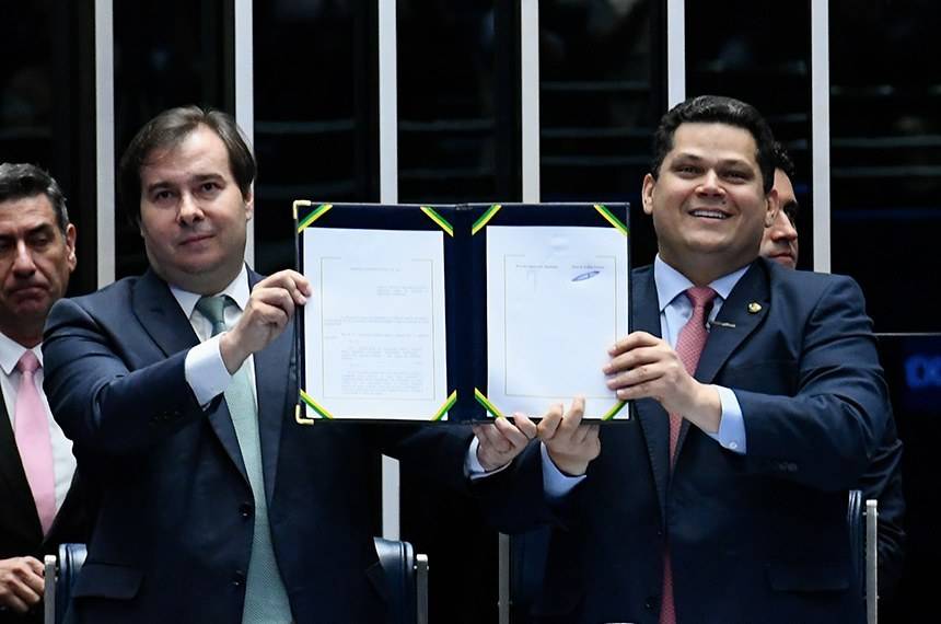 Os presidentes da Câmara, Rodrigo Maia, e do Senado, Davi Alcolumbre
